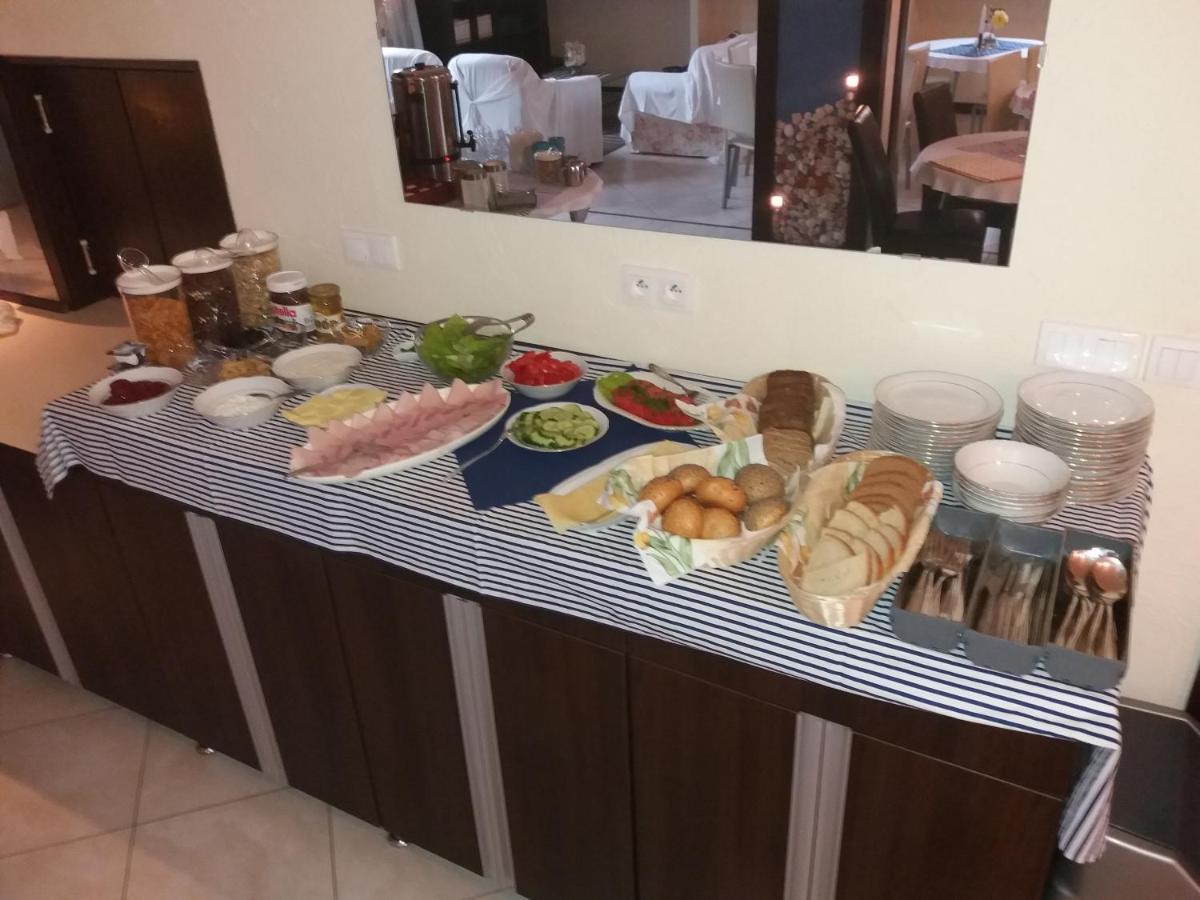 Na Fali Pokoje Goscinne Леба Экстерьер фото